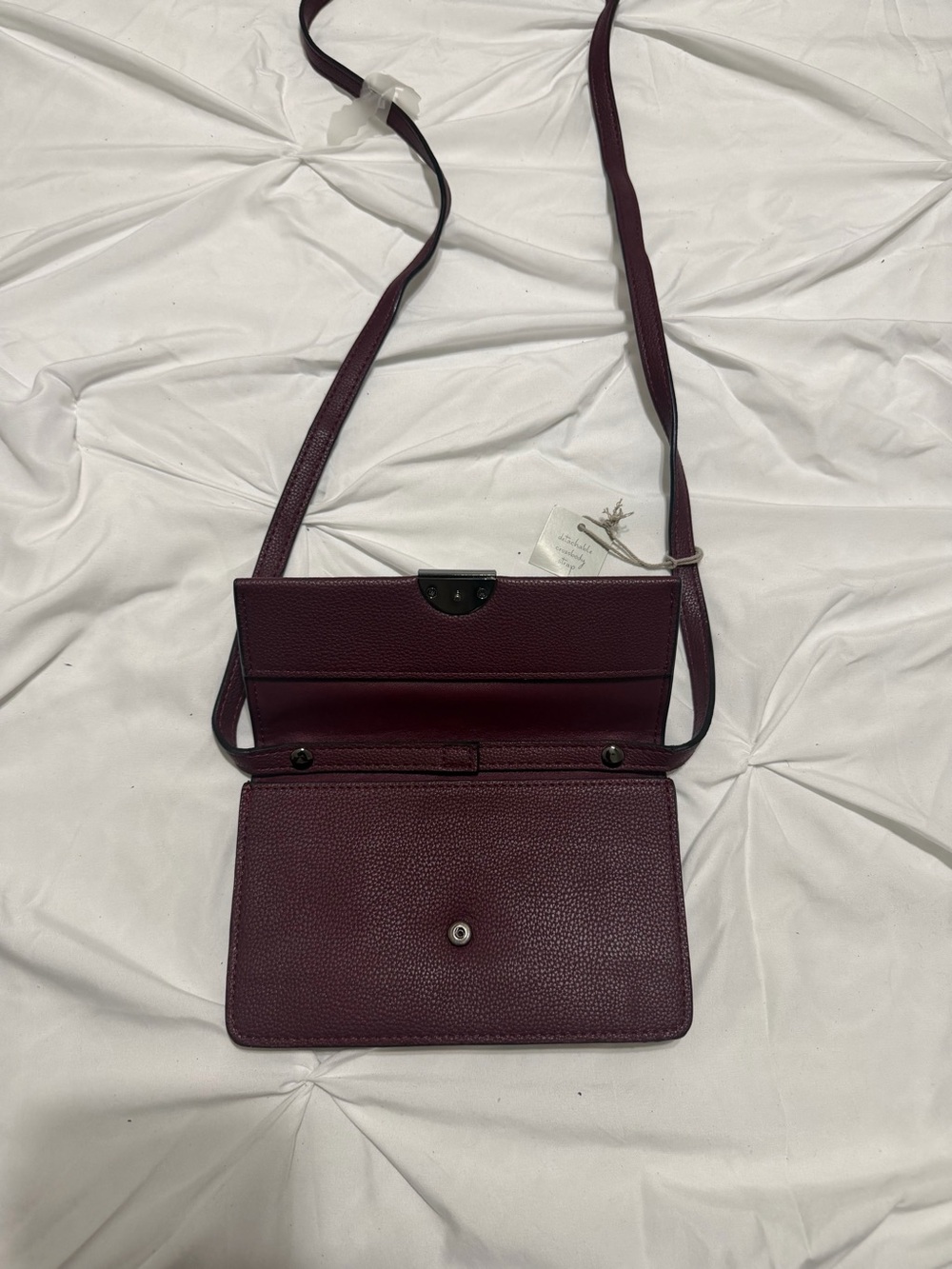 a new day Crossbody Bag in Burgundy